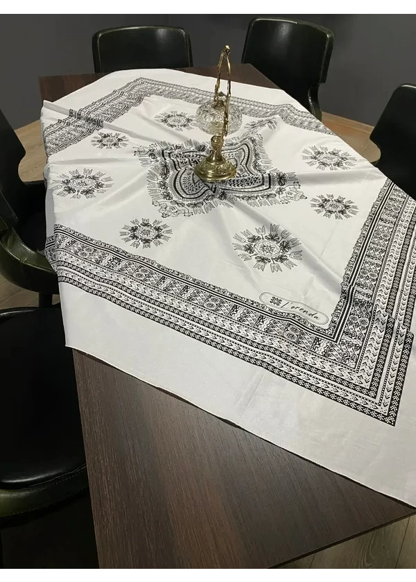L'orenda Özel Otantik Desen Masa Örtüsü eg14