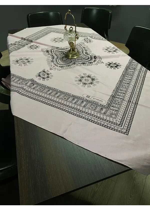 L'orenda Özel Otantik Desen Masa Örtüsü eg15